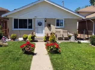 7720 Central Ave, Burbank, IL 60459