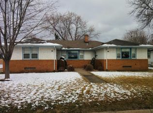 246 Poplar St W, South St Paul, MN 55075