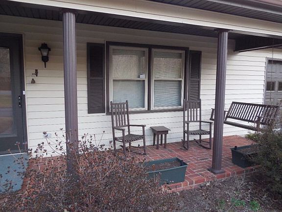 3rd image of 130 Kenmore Ave