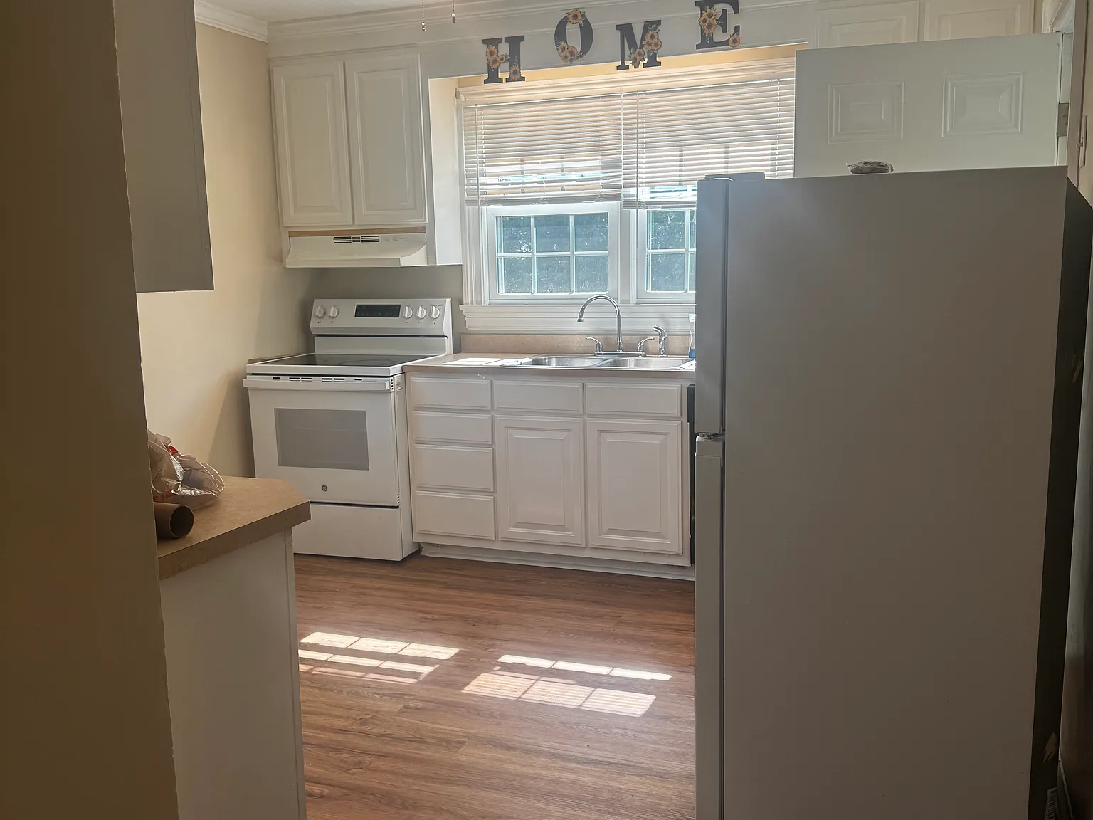 3 bed, 1312 sqft, $1,250 — Photo 3