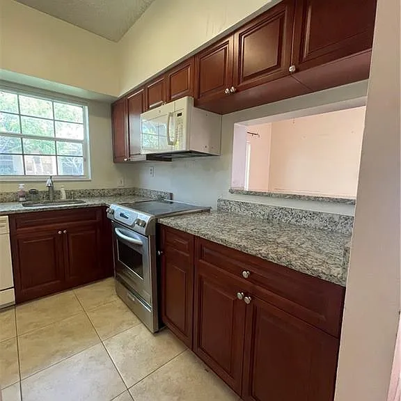 640 Cypress Club Way #J12 — Photo 13