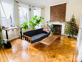 Rented by Triplemint