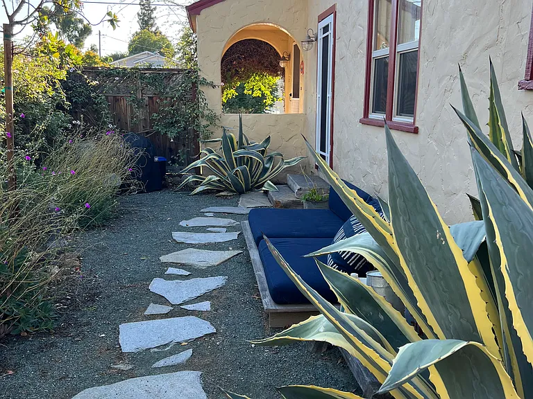 664 Toro St — Photo 16
