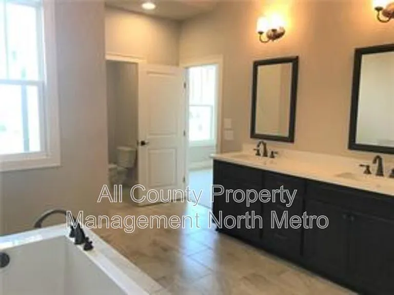 11929 Ashcroft Bnd — Photo 10
