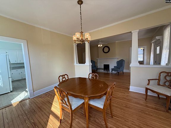 5th image of 215 Church St