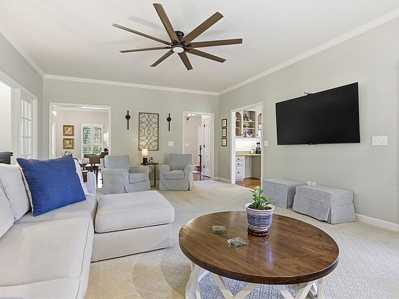 5th image of 103 Five Knoll Ct