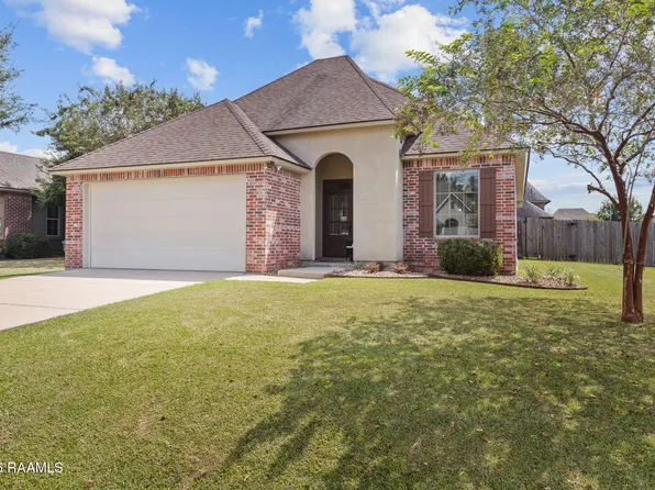 100 Newshire Dr, Broussard, LA 70518