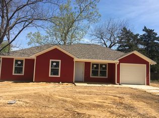 540 Cherry St, Chandler, TX 75758
