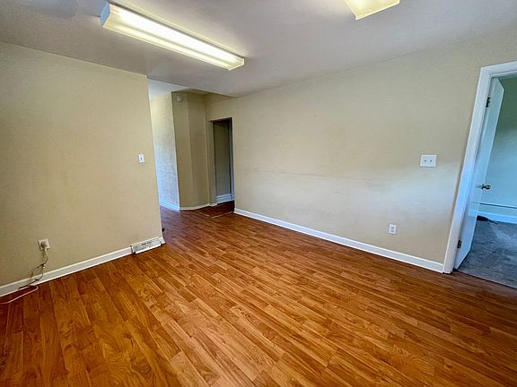 3rd image of 727 3rd Ave APT A