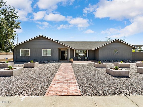 3rd image of 5913 W GROVERS Avenue