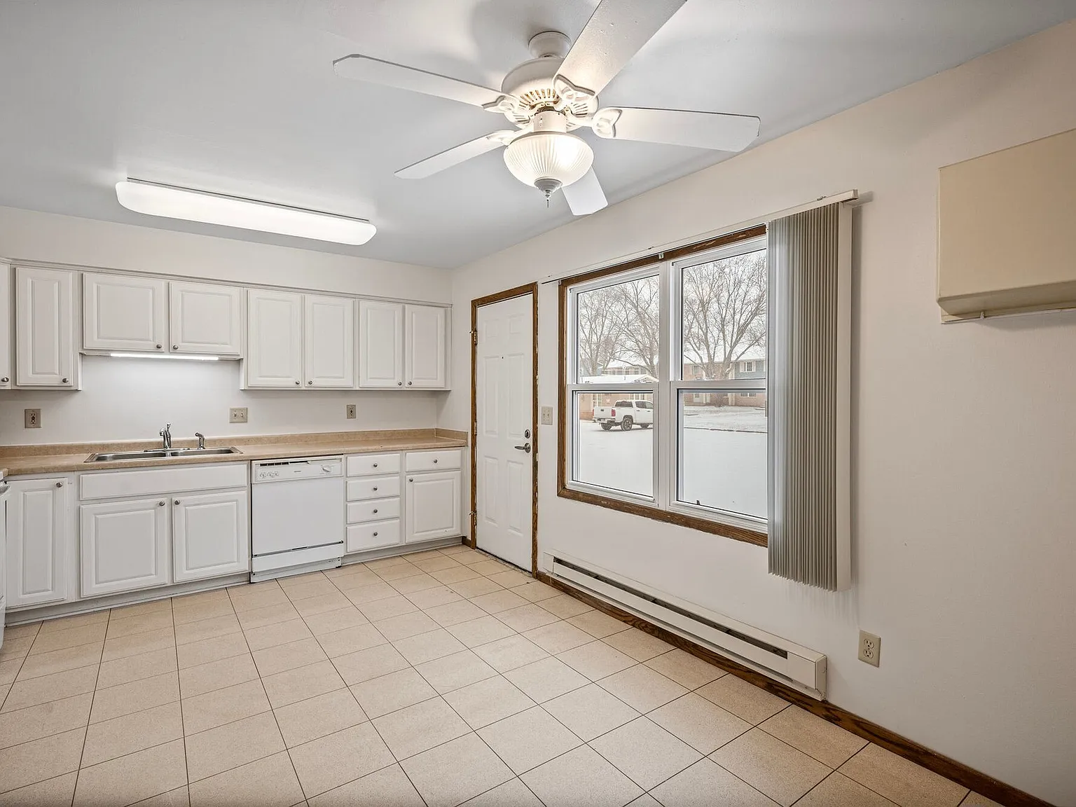 Oak Street Townhomes — Photo 2