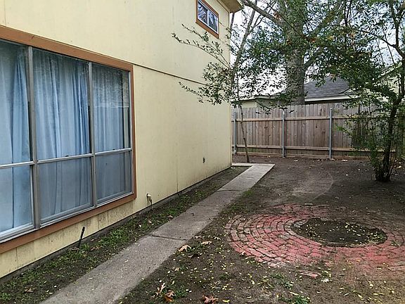 4th image of 11335 Angelique Dr