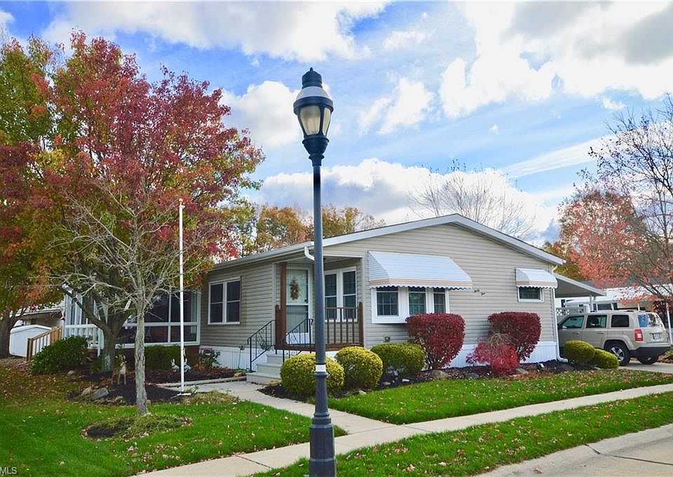 1st image of 31 Periwinkle Dr #31