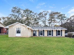 515 Chatsworth Dr, Montgomery, AL 36109