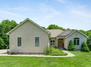 3951 Tonganoxie Rd, Leavenworth, KS 66048