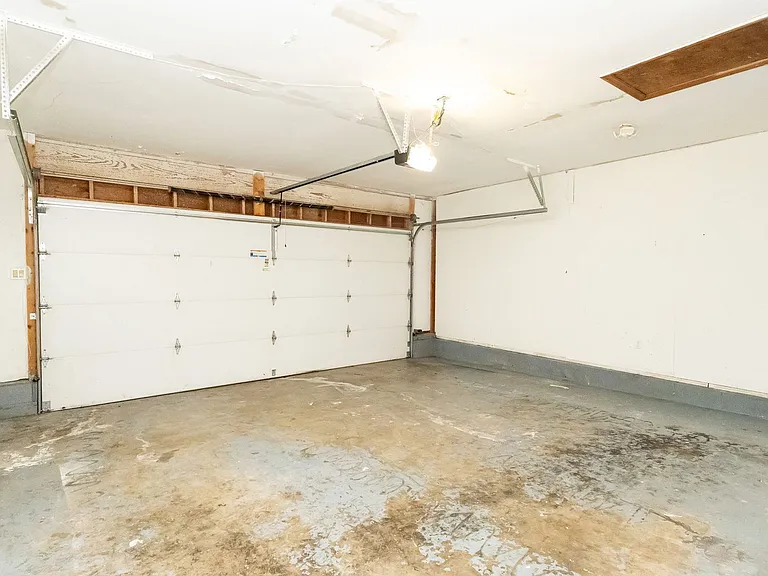 5428 Country Village Dr — Photo 22