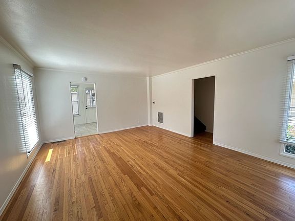 4th image of 226-232 W Mason St #8212f4bc2