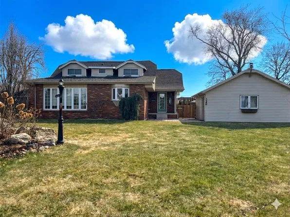 320 Lakeview Ave, Kingsville, ON N9Y 2E3