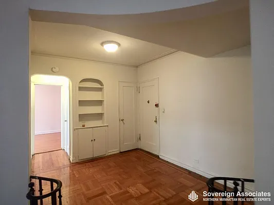 Rented by Sovereign Associates | media 7