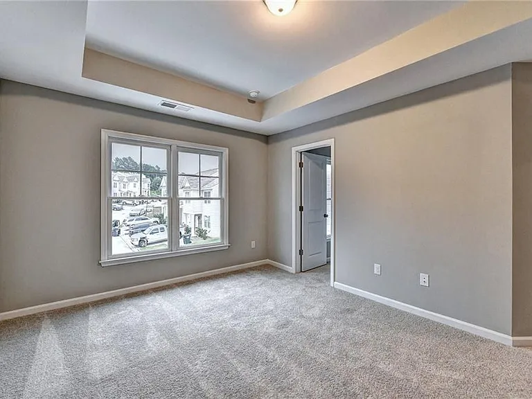 2776 Laurel Ridge Cir — Photo 32
