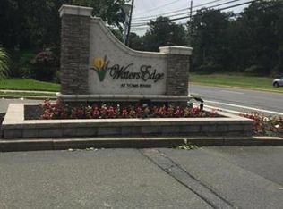 2217 Waters Edge Dr #17D, Toms River, NJ 08753