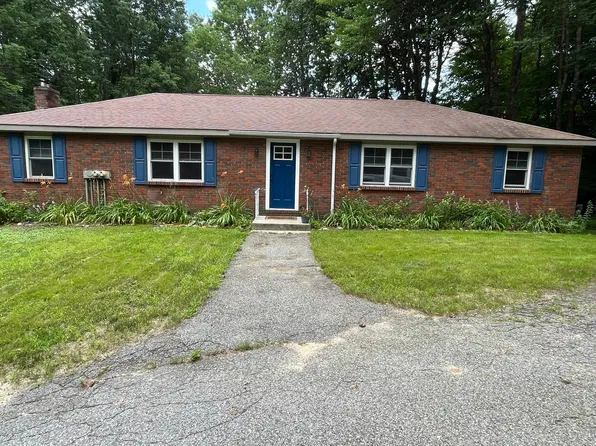 82 Durham Rd, Freeport, ME
