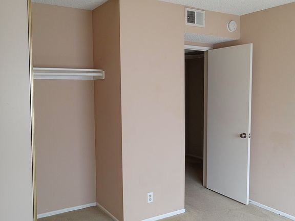 4th image of 214 Avondale Ave