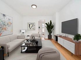 484 9th Ave, New York, NY