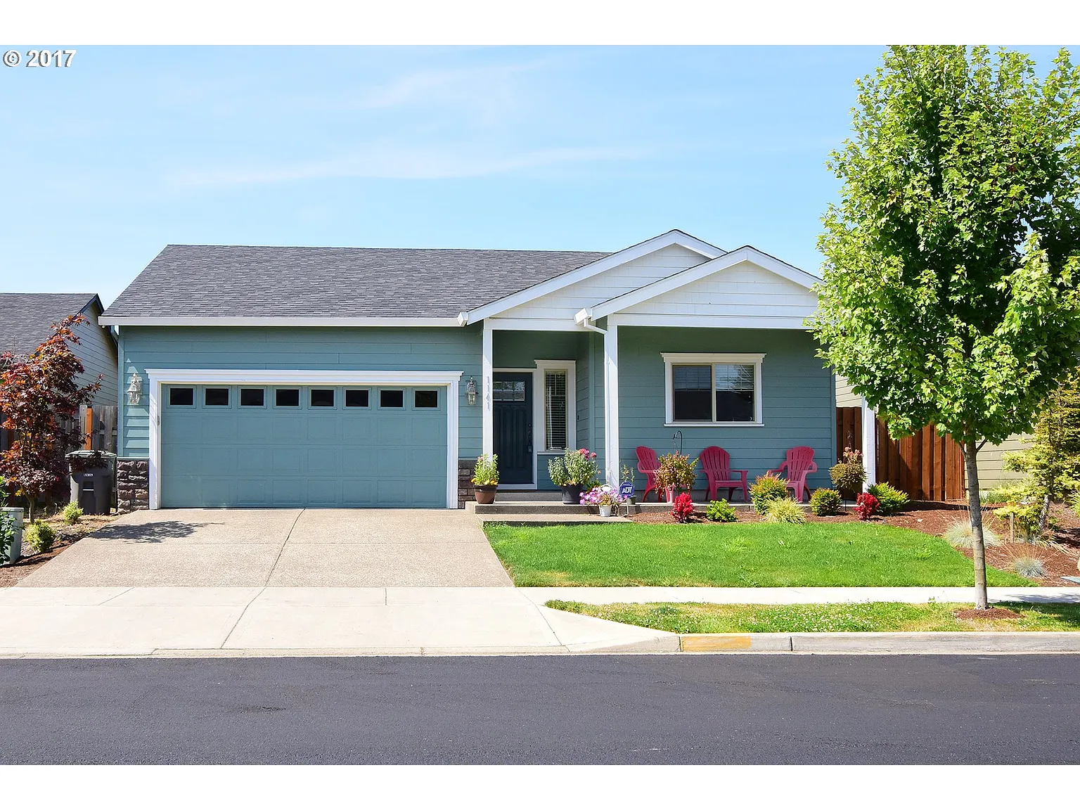 1141 SE Millright Ave photo 1