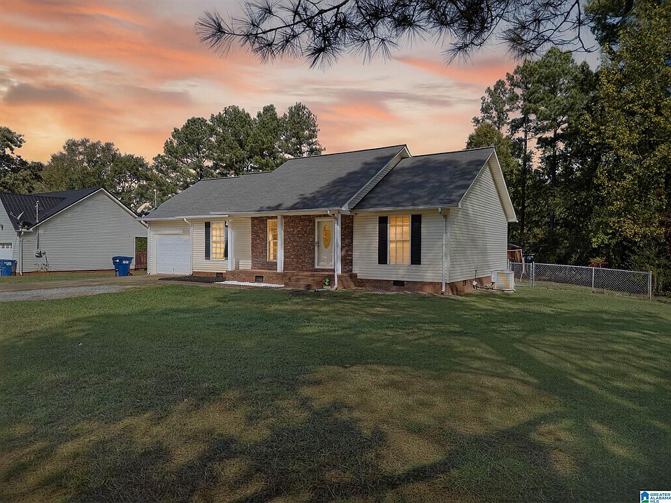 1st image of 527 Mahlep Ln
