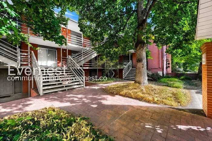 2 bed, 1.0 bath, 750 sqft, $1,945 — Photo 3