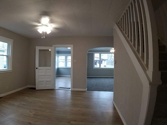 2nd image of 1006 W Wolf Ave