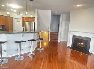 172 Winchester Ct, Clifton, NJ 07013