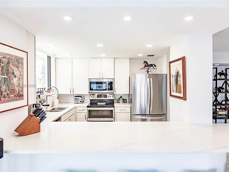 1586 S Ocean Ln #125 — Photo 9