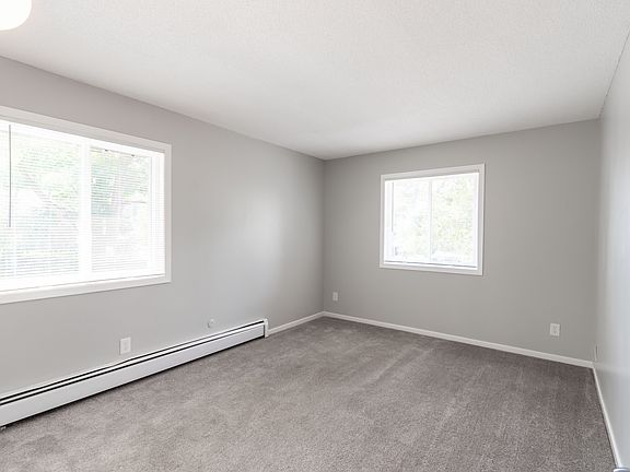 5th image of 1222 Westminster St APT 203