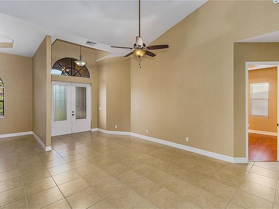 3rd image of 2219 SW 28th Ter