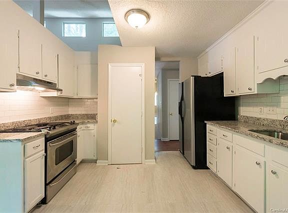 2nd image of 12017 Rock Canyon Dr