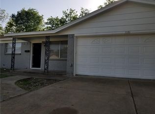 1101 Russell Ln, Bedford, TX 76022
