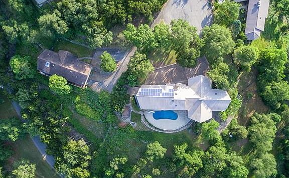 4th image of 2510 Camino Alto