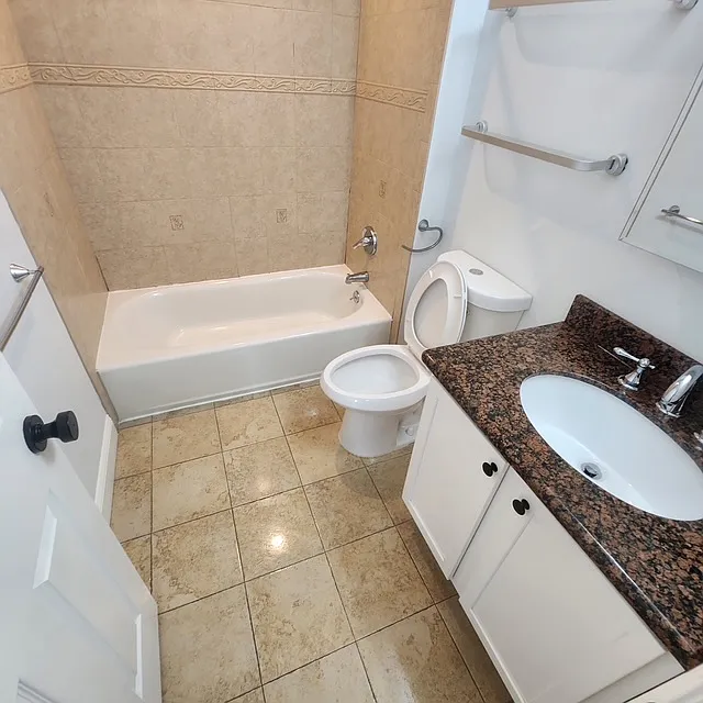 1 bed, 788 sqft, $1,700 — Photo 3