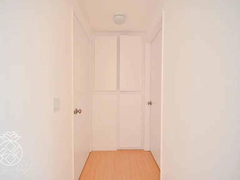 1727 Glendon Ave #104 — Photo 43