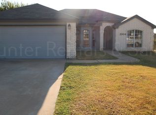 2304 Waterfall Dr, Killeen, TX 76549
