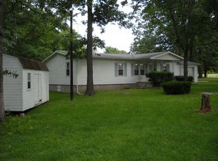 465 S County Highway 13, Bonnie, IL 62816