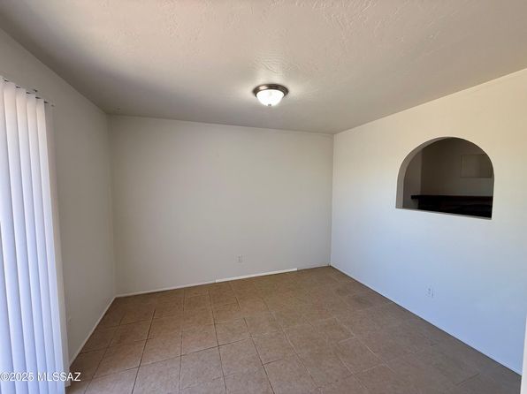 tucson-arizona-239050561 picture