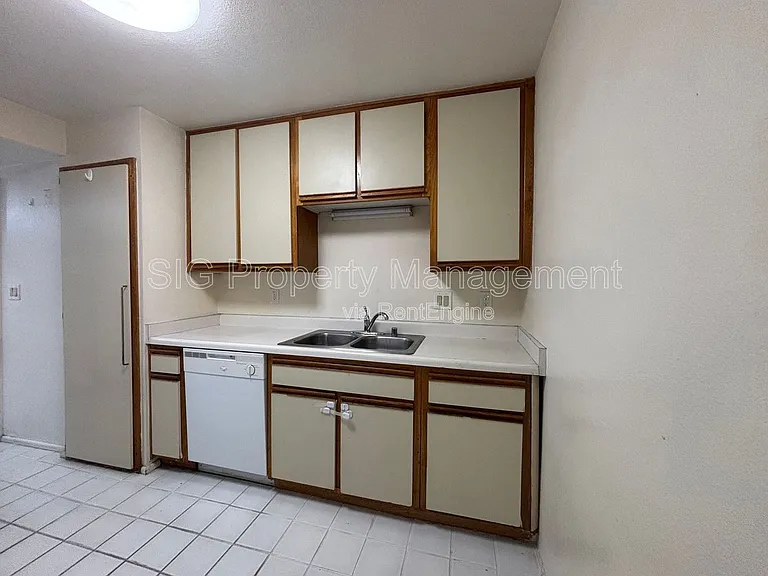 314 Lincoln Ave #15 — Photo 8