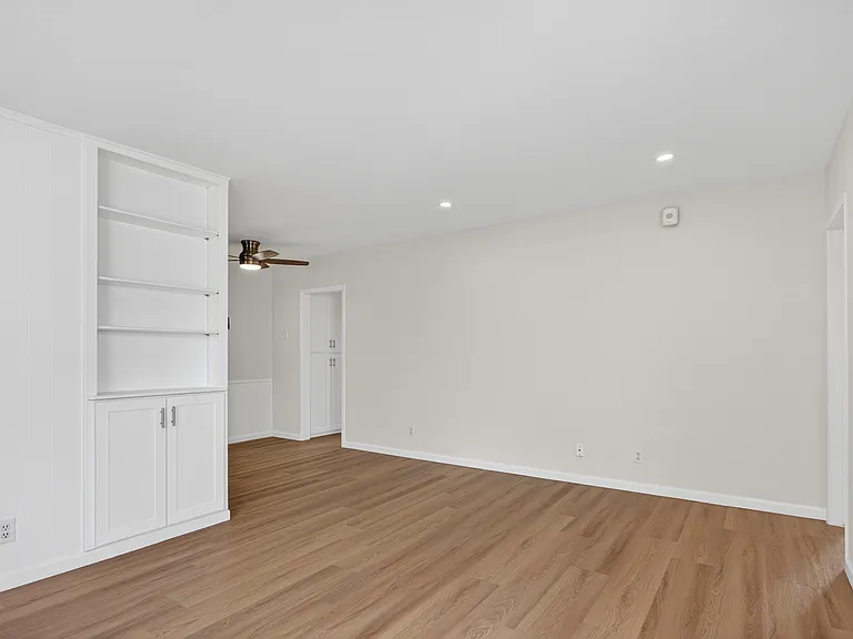 Casa Grande Apartments — Photo 20