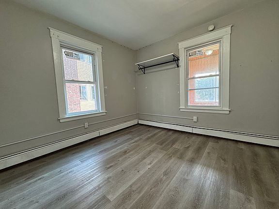 4th image of 335-2 N High St #2N