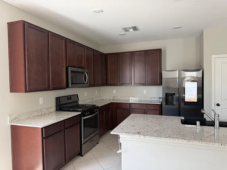 1723 Sylvan Shire Ave — Photo 13