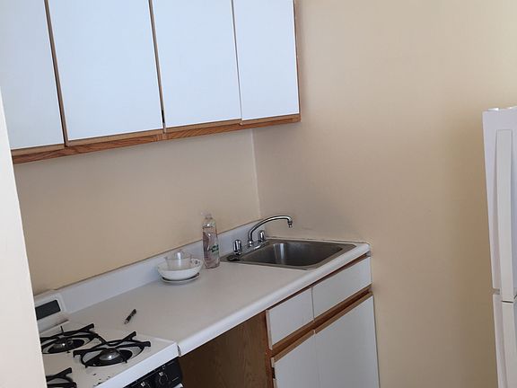 5th image of 170 Exter Street # Second Floor
