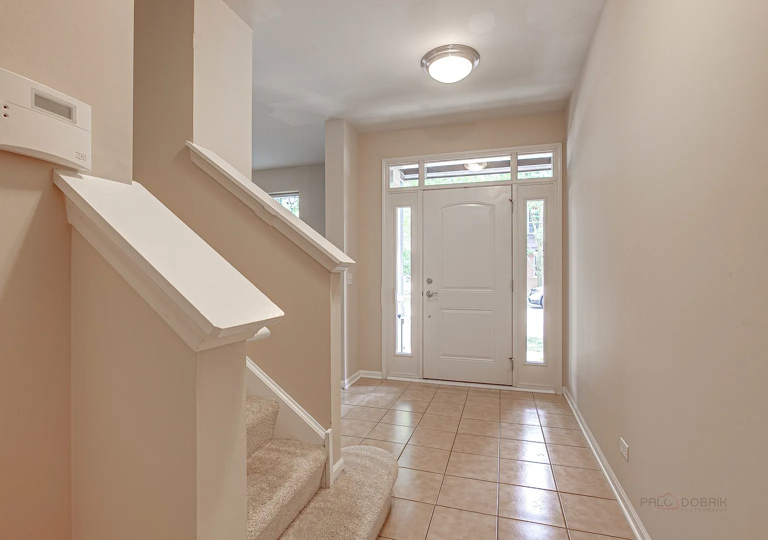 3 bed, 2.5 bath, 2352 sqft, $3,575 — Photo 4